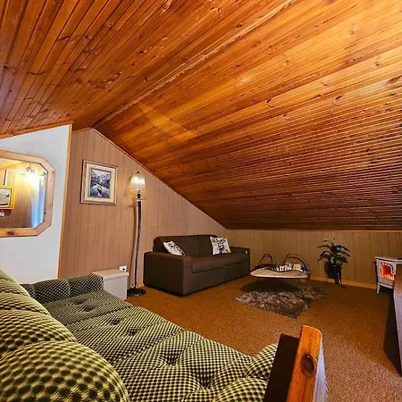 Loricaskihome Prázdninový dům *