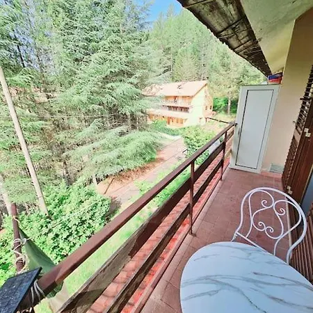 Holiday home Loricaskihome *