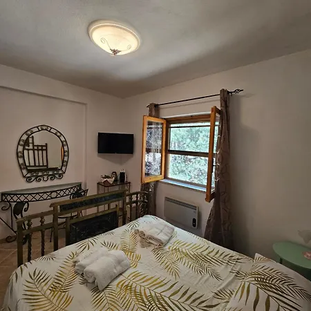 Loricaskihome לוריקה
