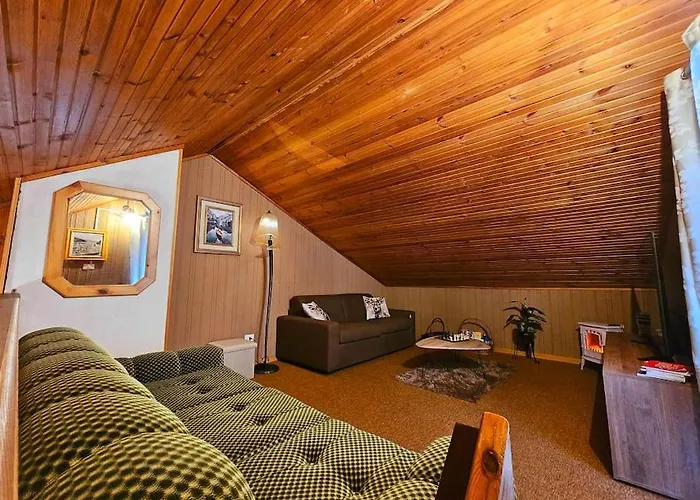 Loricaskihome Prázdninový dům *